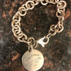 Tiffany & co. Return to sender round tag